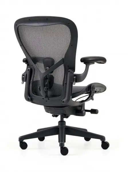 Кресло эргономичное офисное Aeron Ultra MC, графит